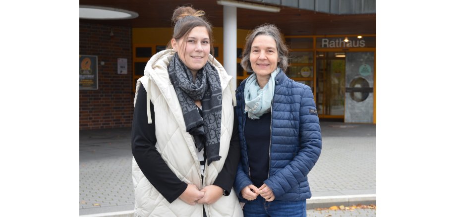 Bildunterschrift: Die beiden PauLas – die psychosozialen Fachkräfte auf dem Land des Kreises Bergstraße für das NORIE-Gebiet – Christina Adler-Schäfer und Michaela Weber halten auch im Februar Sprechstunden in mehreren Ried-Gemeinden ab.